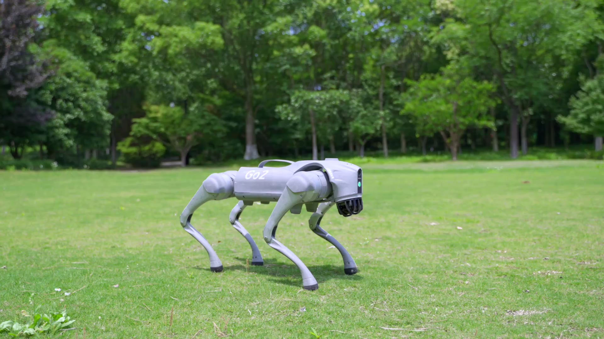 Unitree Go2 robot dog ISS 2.0 tracking and mobile app